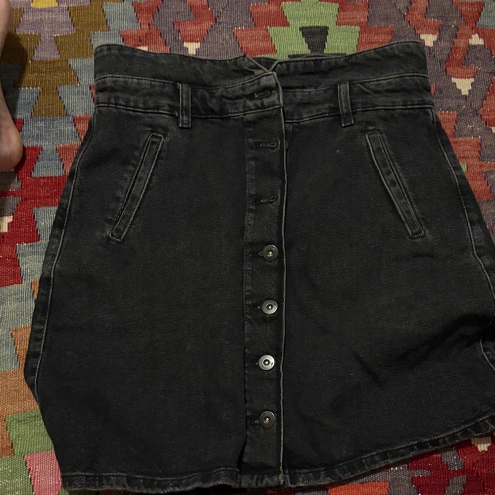 Stylish Black Button-Front Mini Skirt